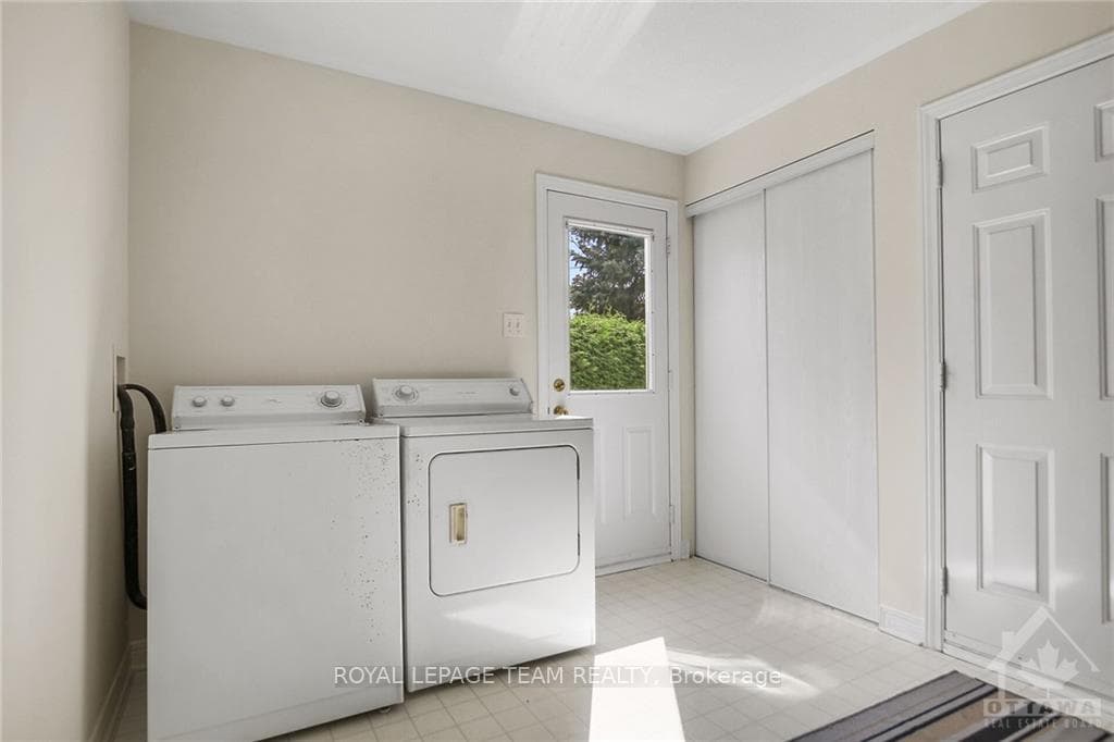 79 BRAE Crescent photo 20