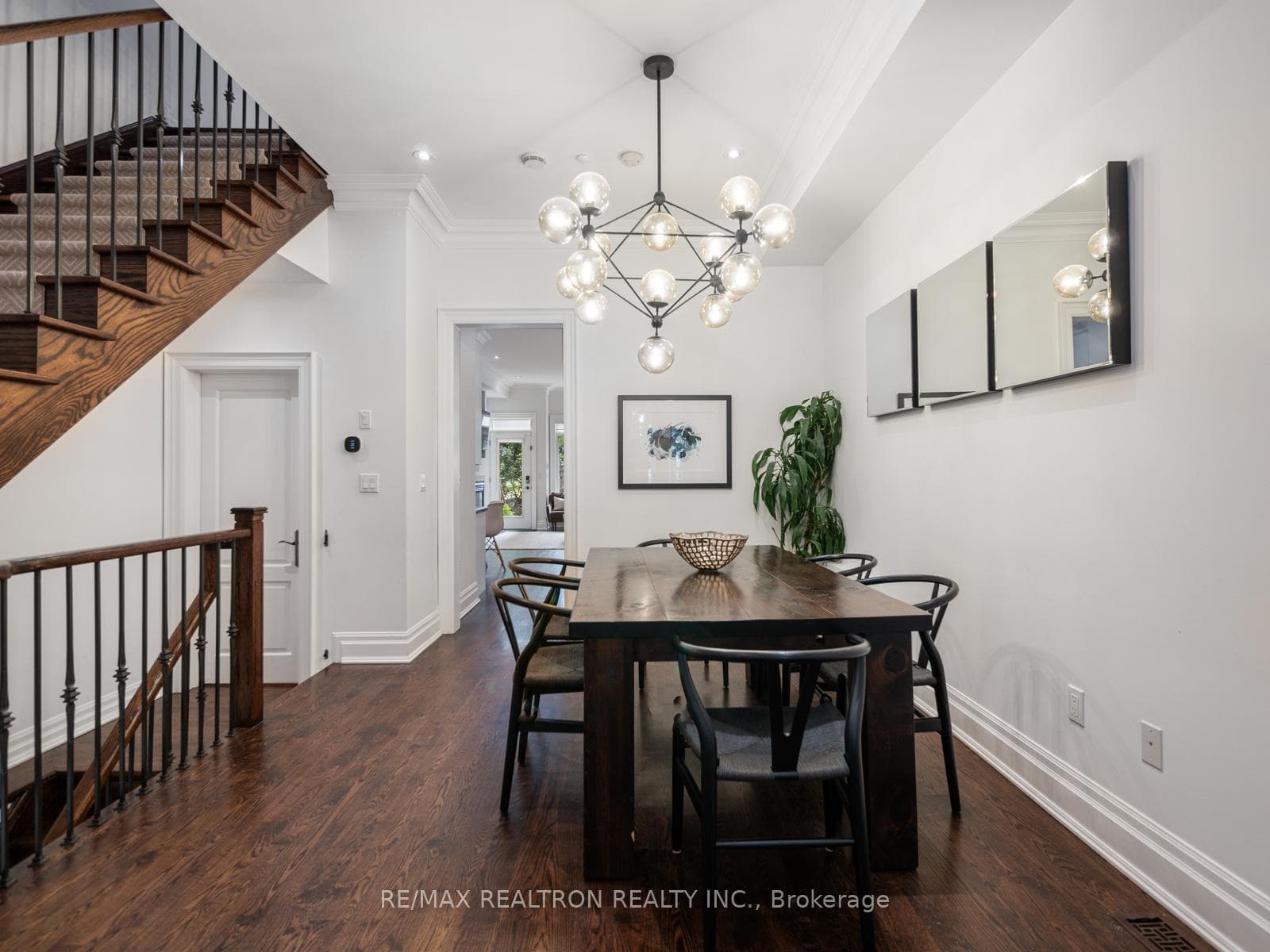 481 Woburn Avenue photo 5