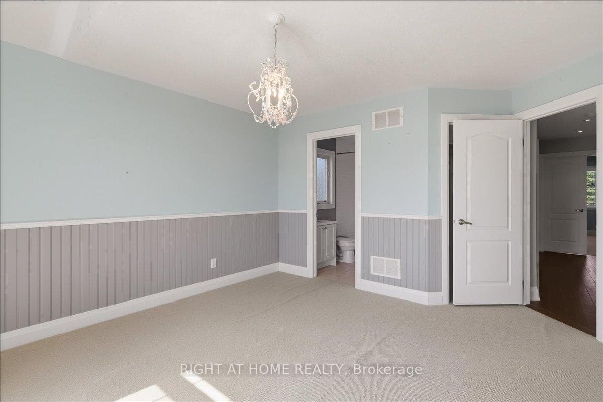 31 Christy Drive photo 38