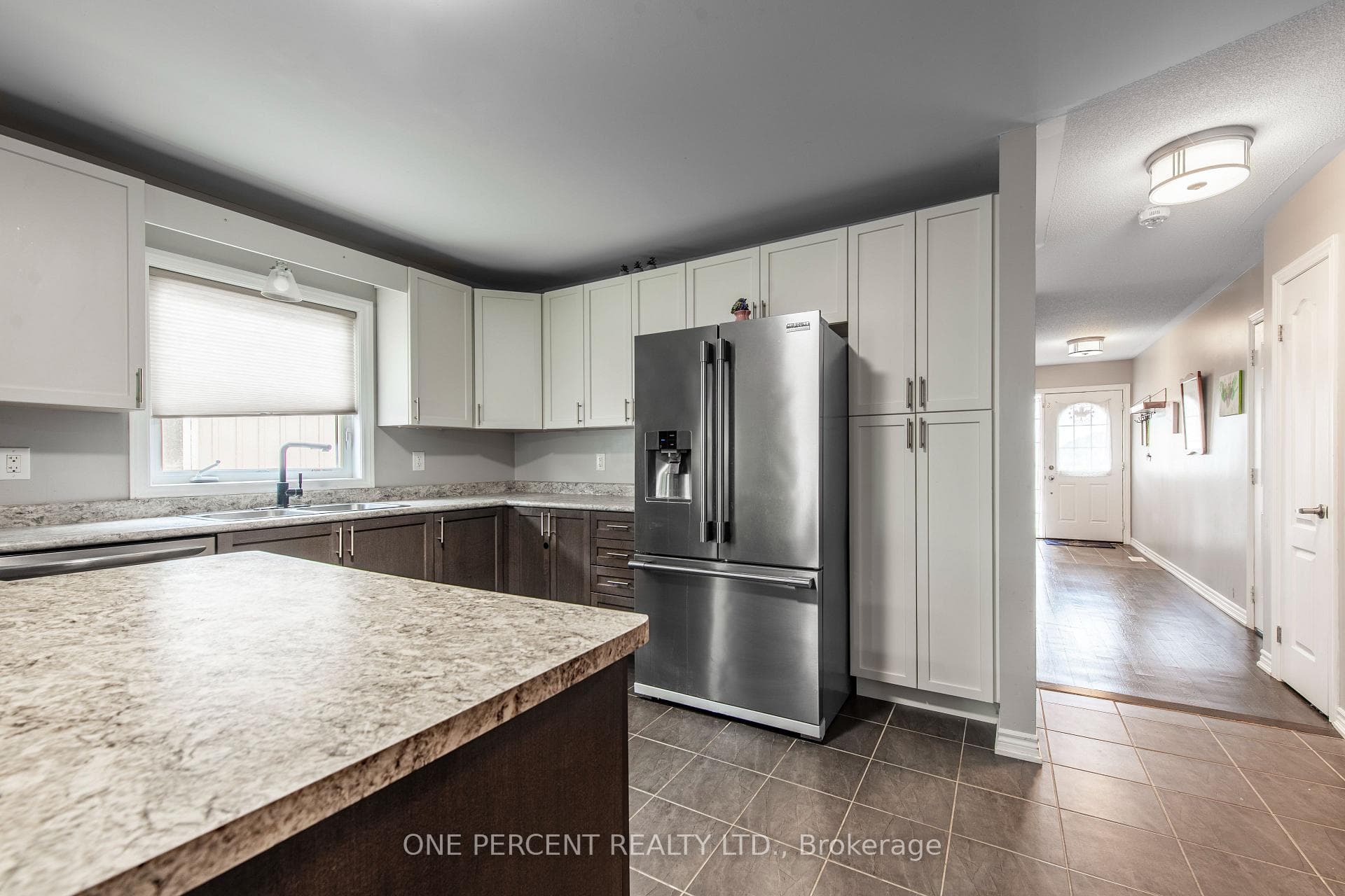 360 Armstrong Street photo 17