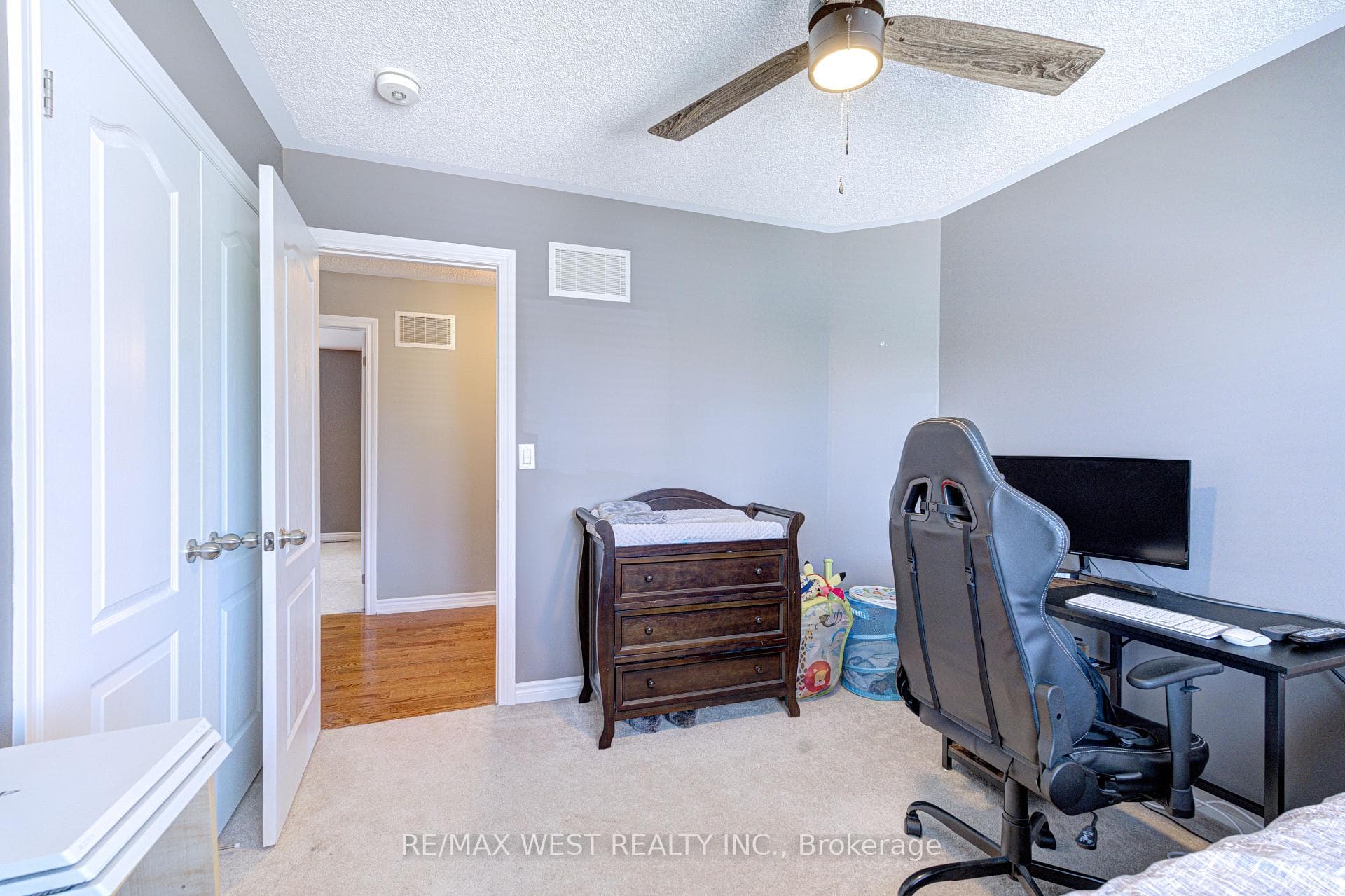 108 Decarolis Crescent photo 35