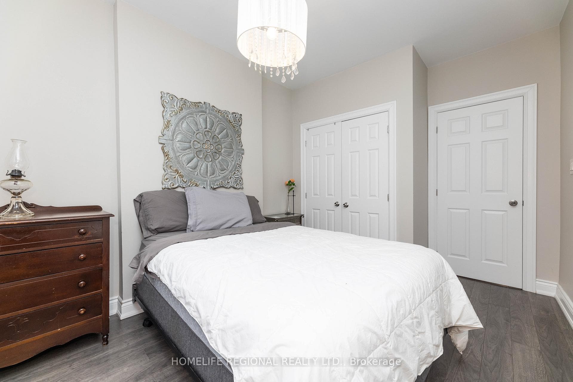 200 Roxton Road Unit Main photo 14