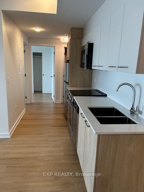 36 Robinson Avenue Unit 501 photo 5