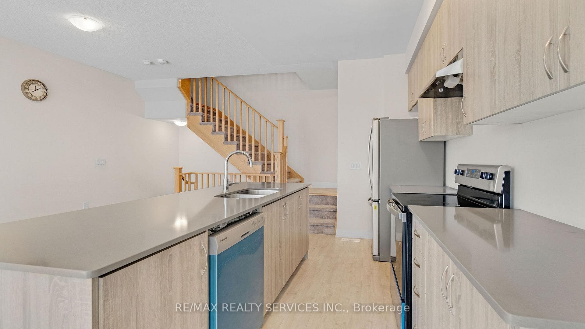 585 Colborne Street Unit 804 photo 10