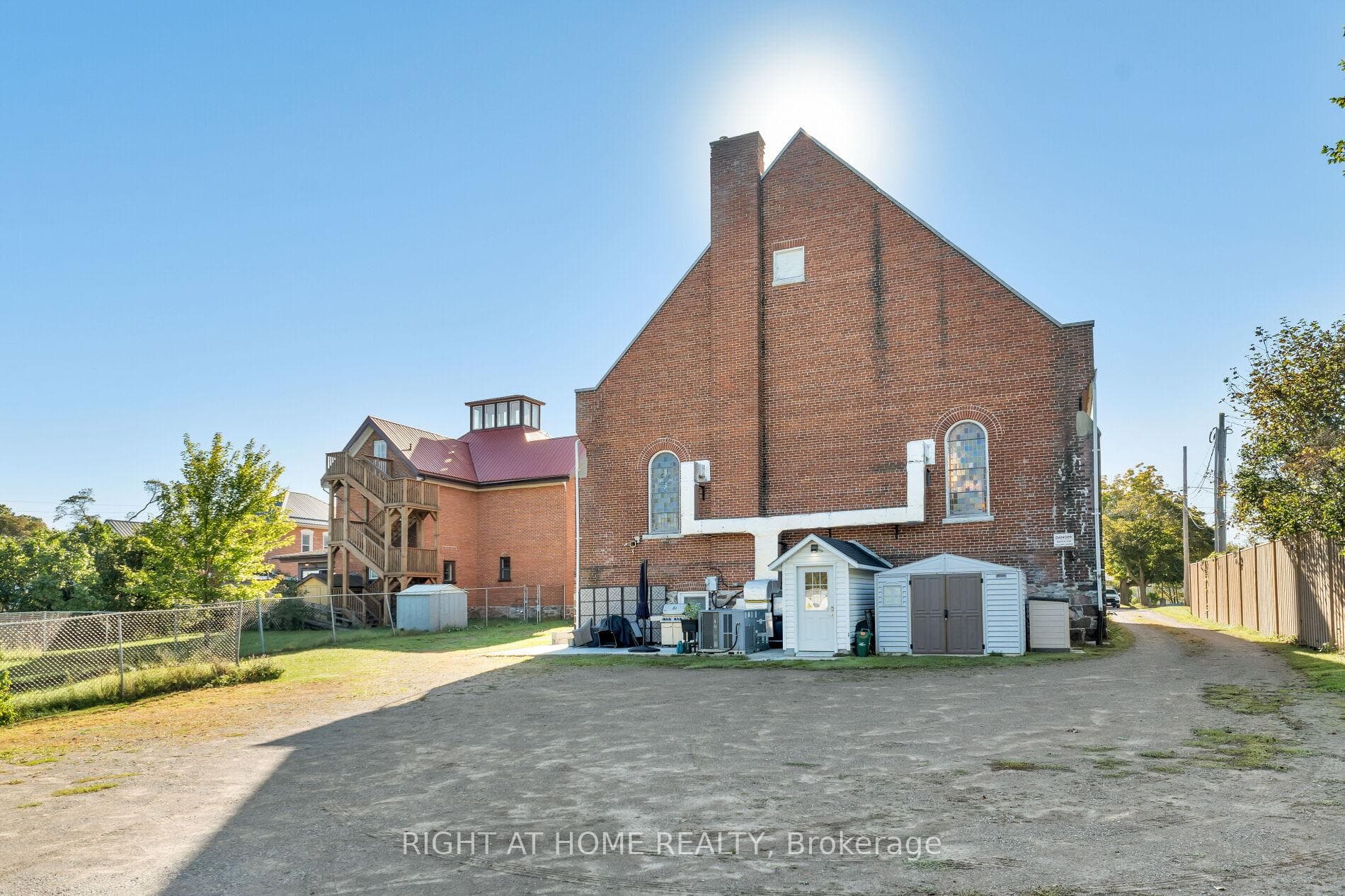 19 Albert Street photo 47