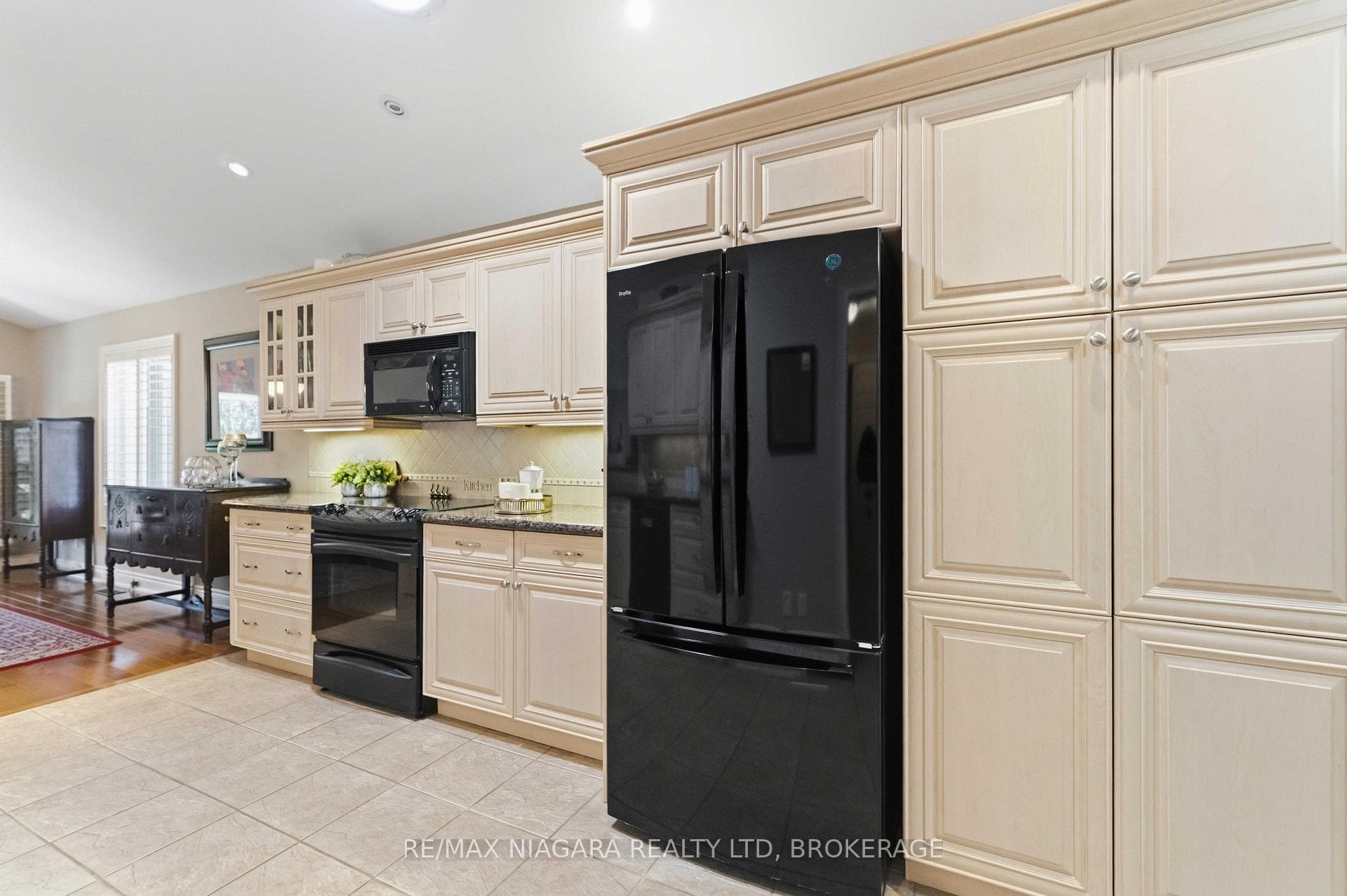 14 Nicholas Drive photo 15