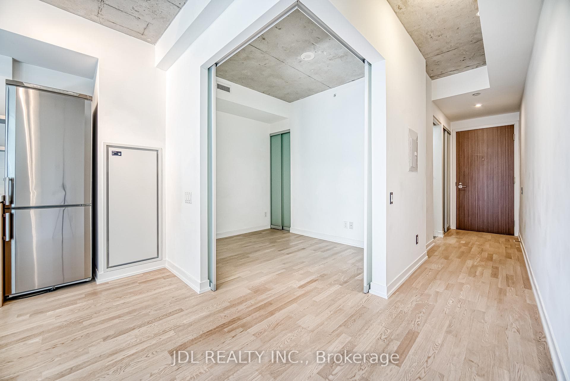 461 Adelaide Street Unit 338 photo 15