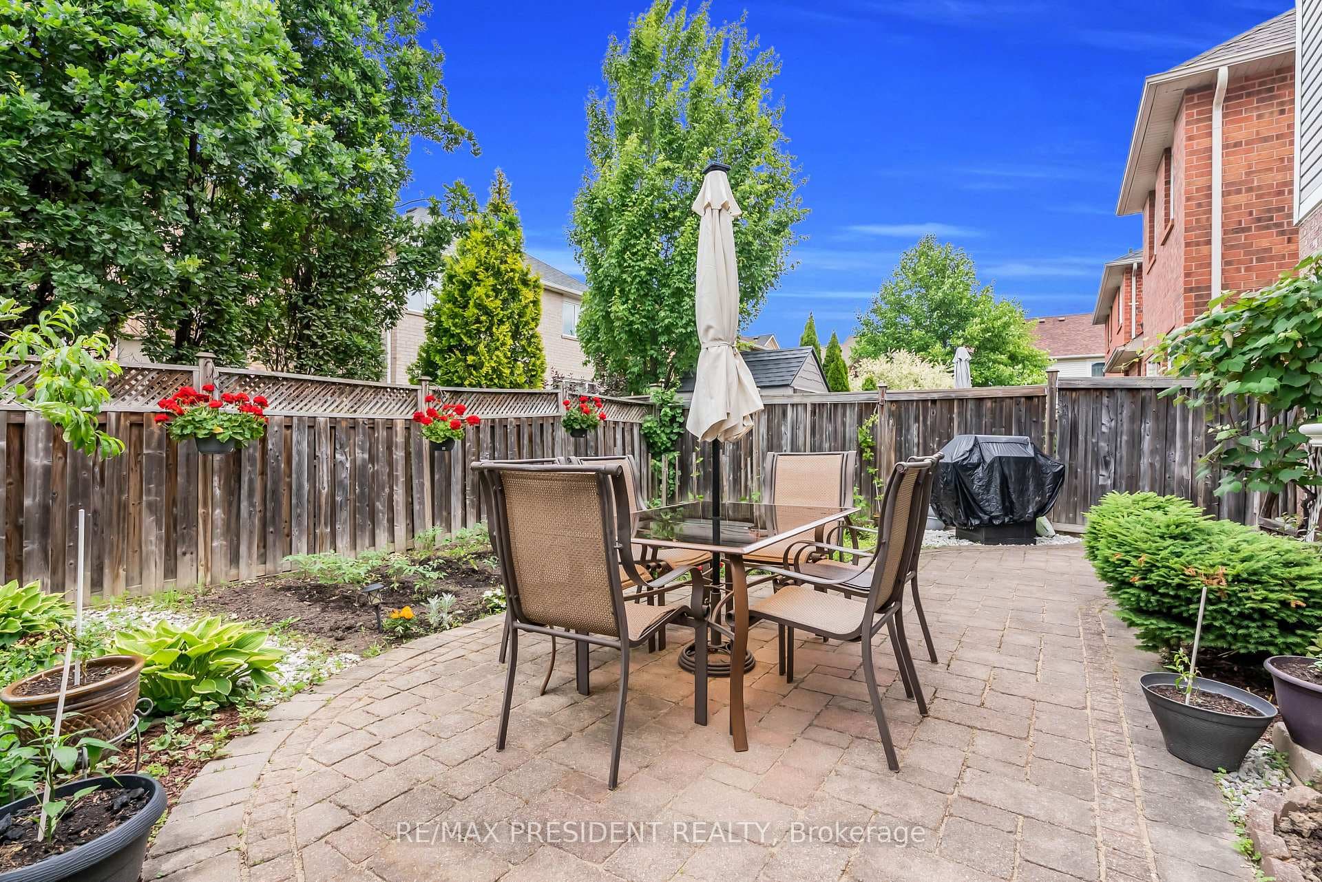 670 Irving Terrace photo 43