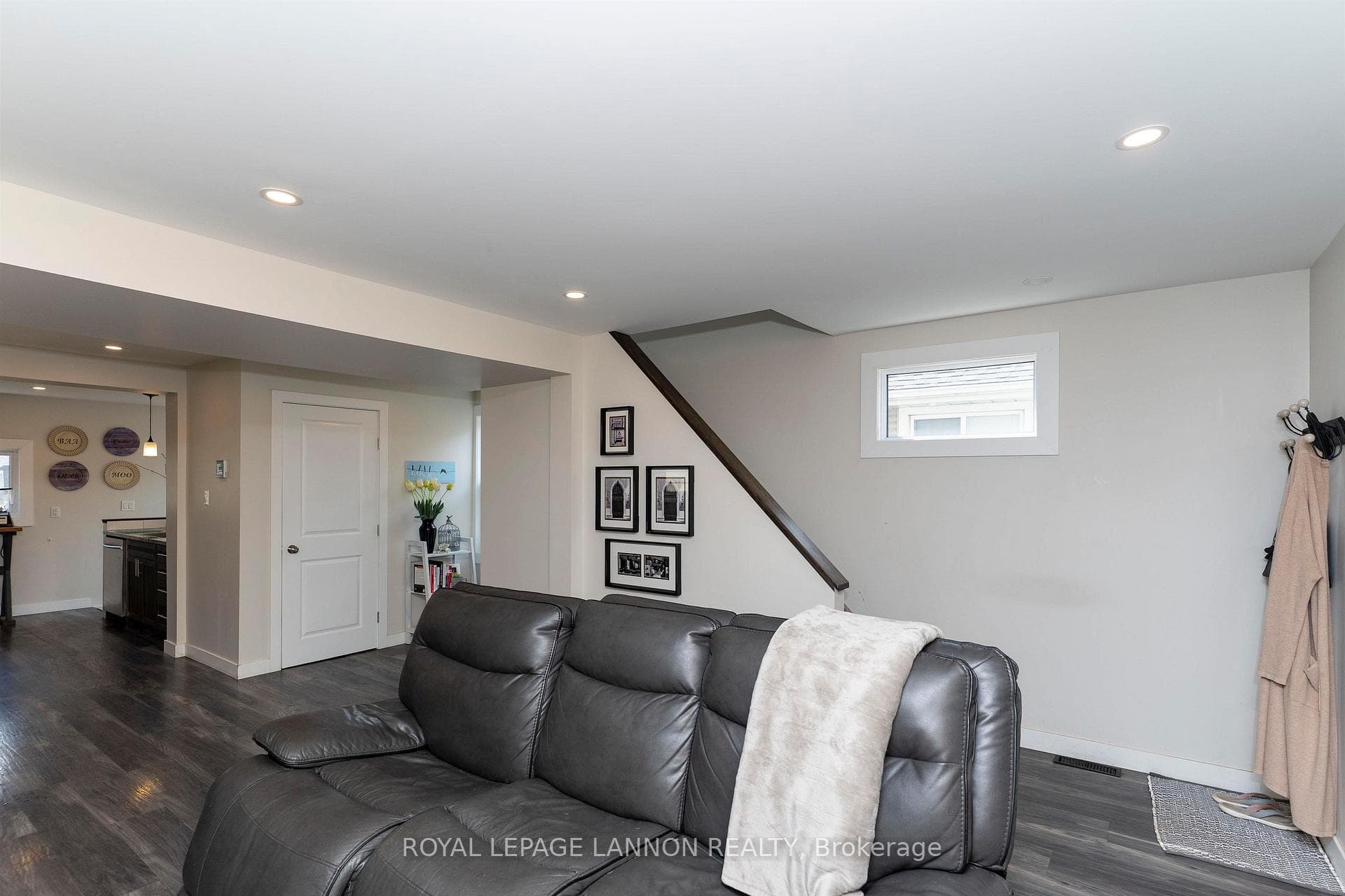 802 Gore Street photo 7