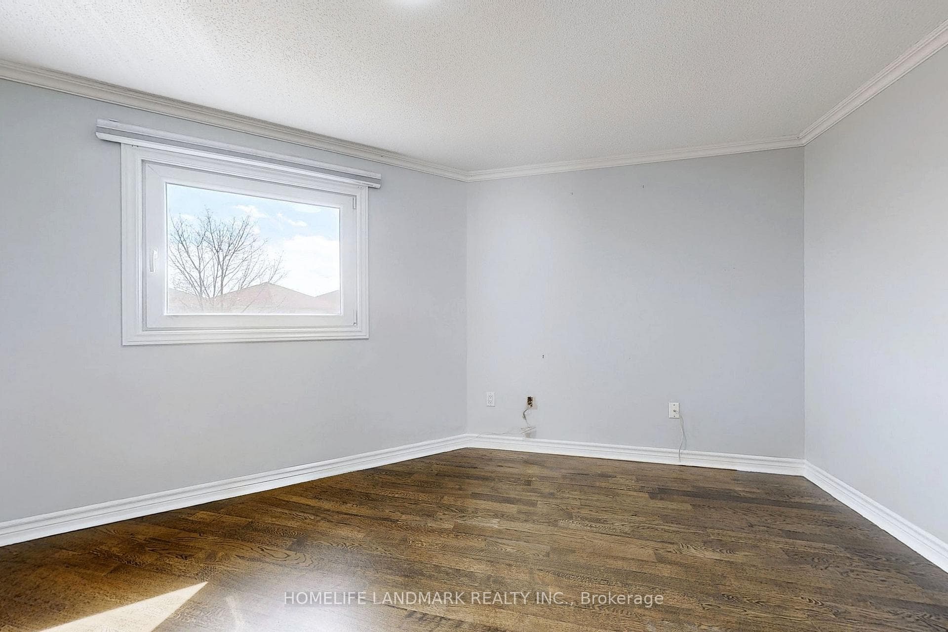 3452 Cherrington Crescent photo 19