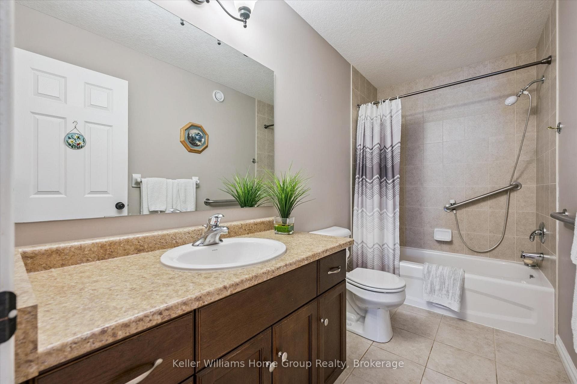 75 Patrick Boulevard photo 26