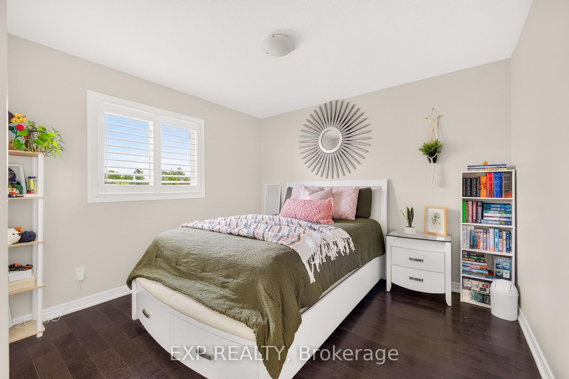 620 Munich Circle photo 26