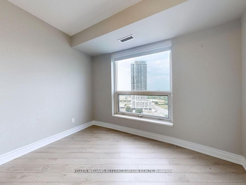 125 Village Green Square Unit 1609 photo 23