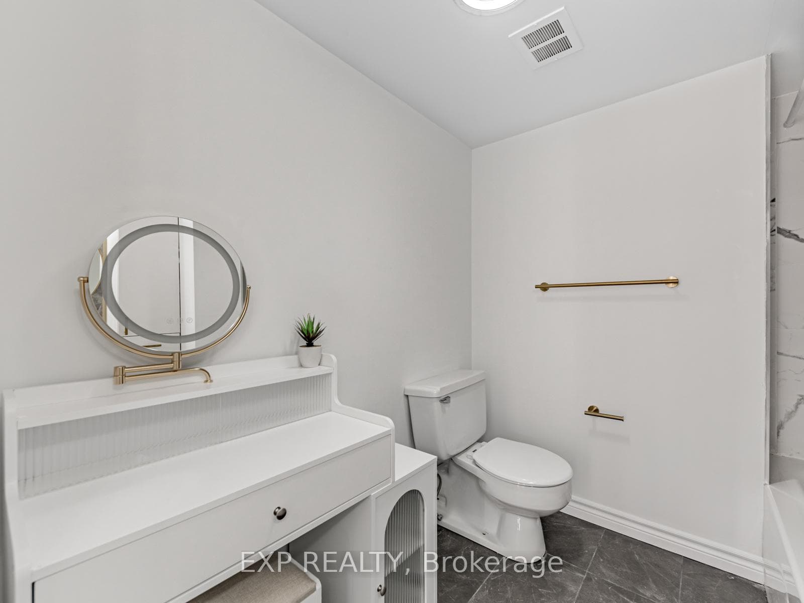 2045 Lake Shore Boulevard Unit 609 photo 30