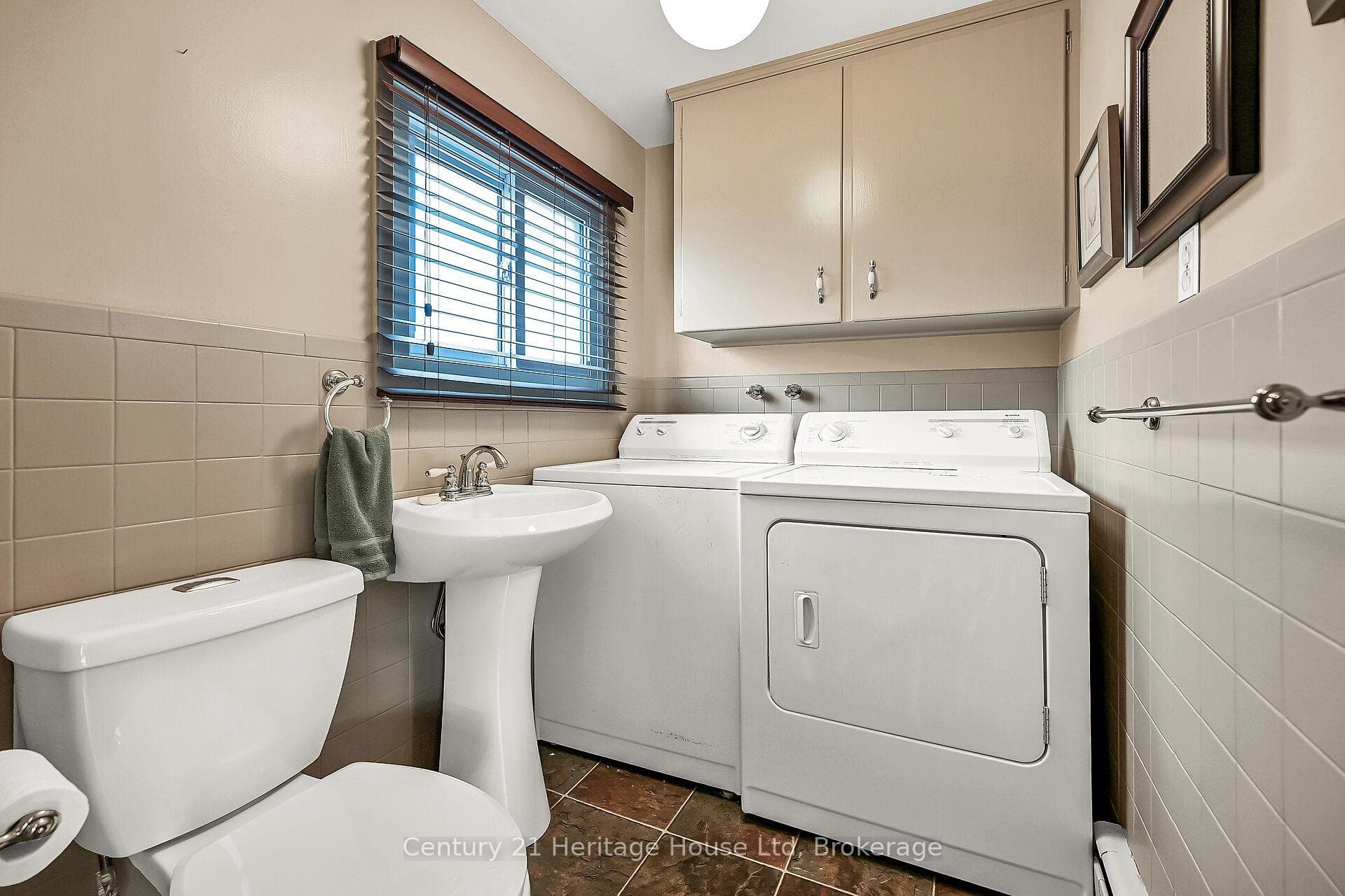 16 Harvest Lane photo 18