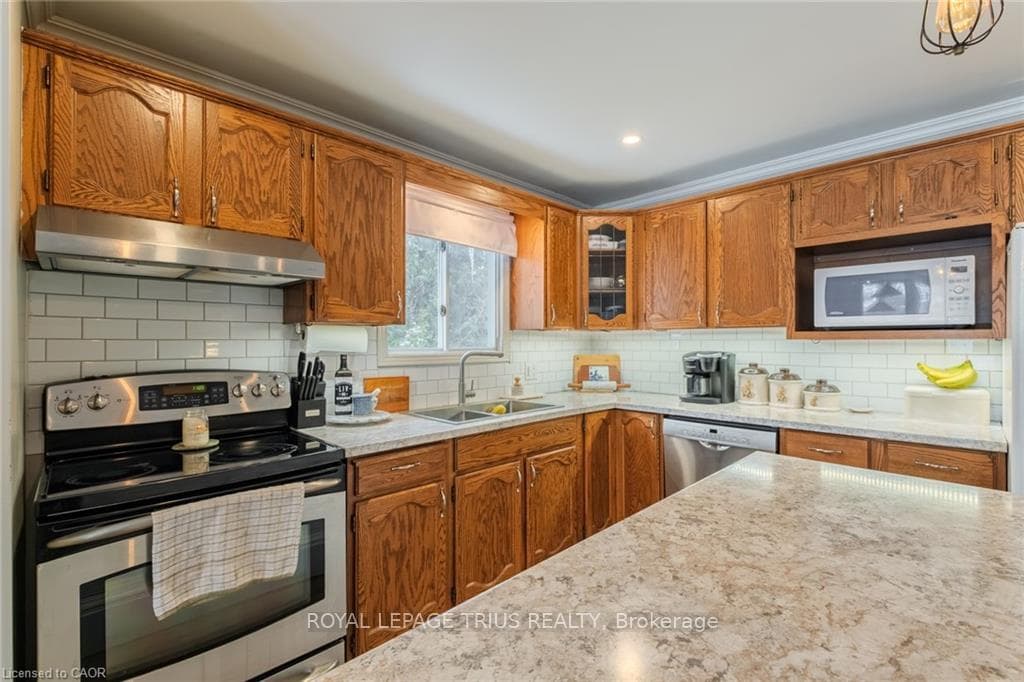 13 Ridgeway Avenue photo 14