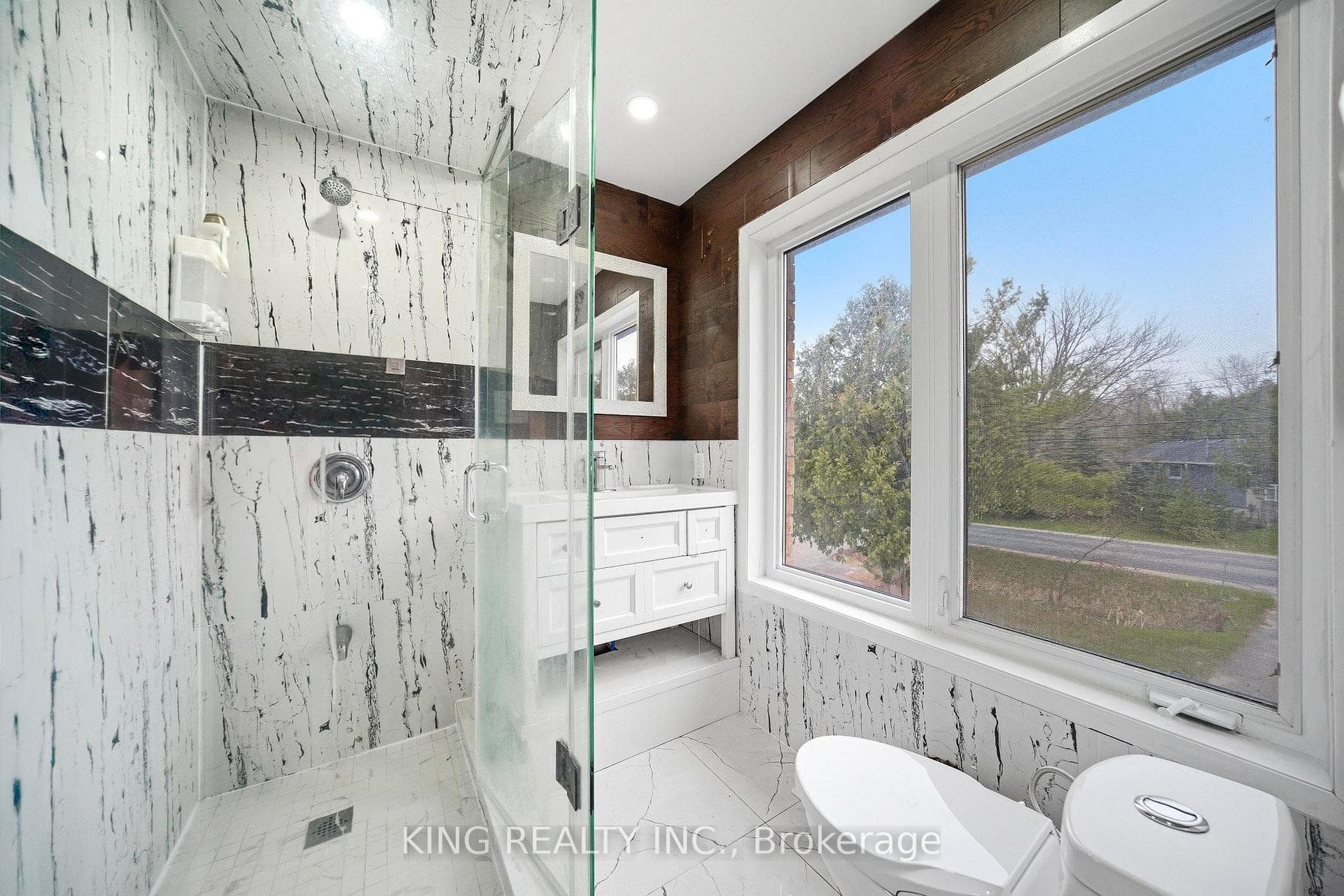 1181 Arnold Street photo 17