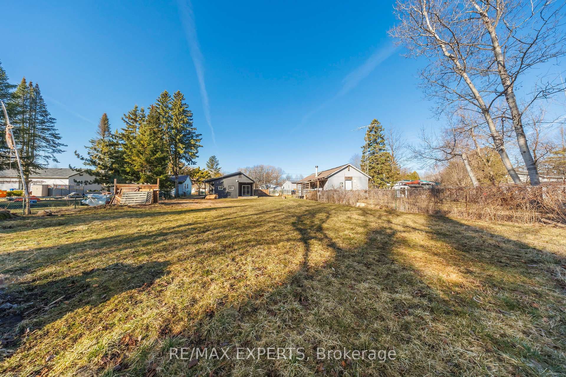 1023 Ferrier Avenue photo 35