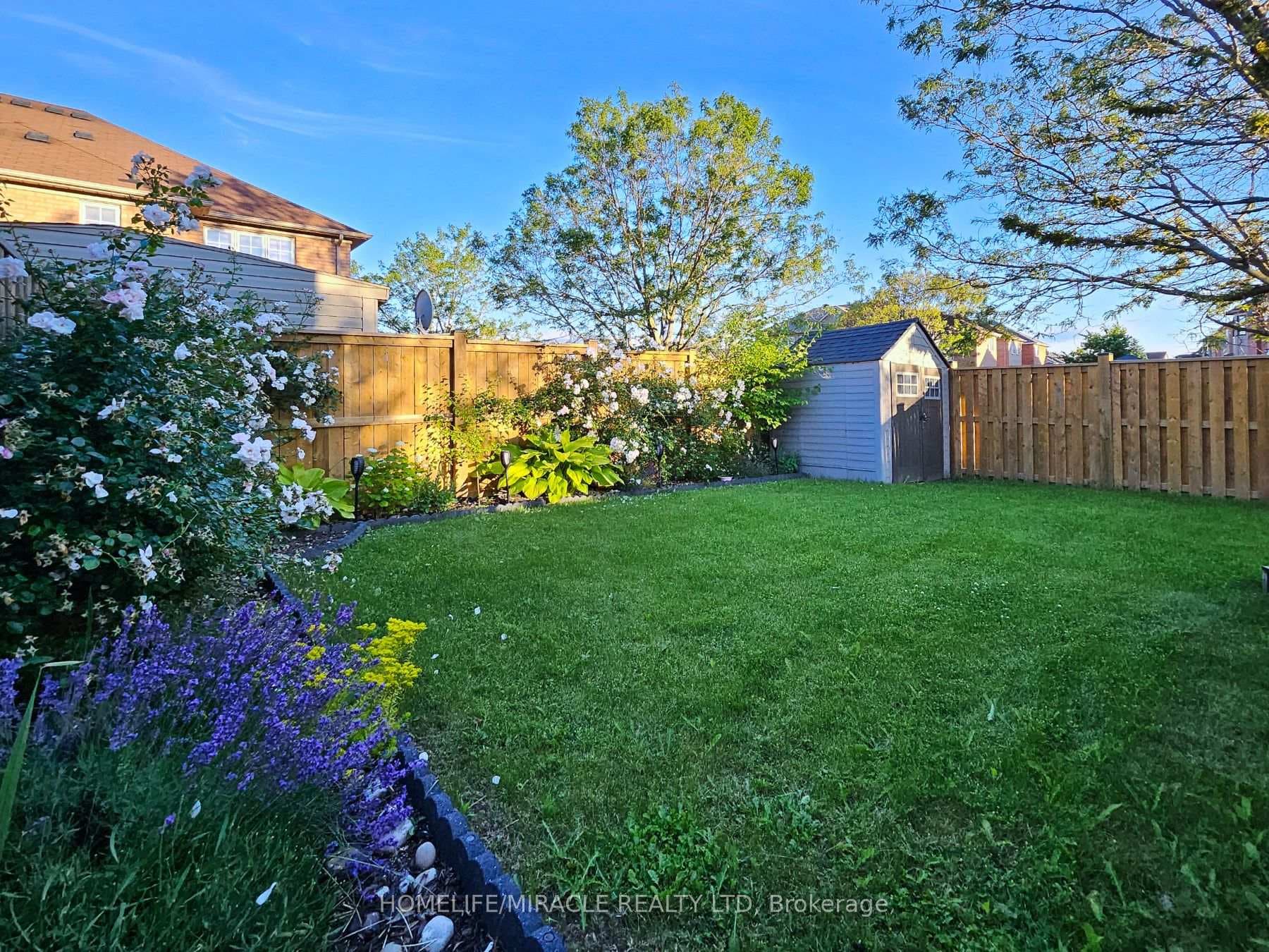 137 Van Scott Drive photo 37