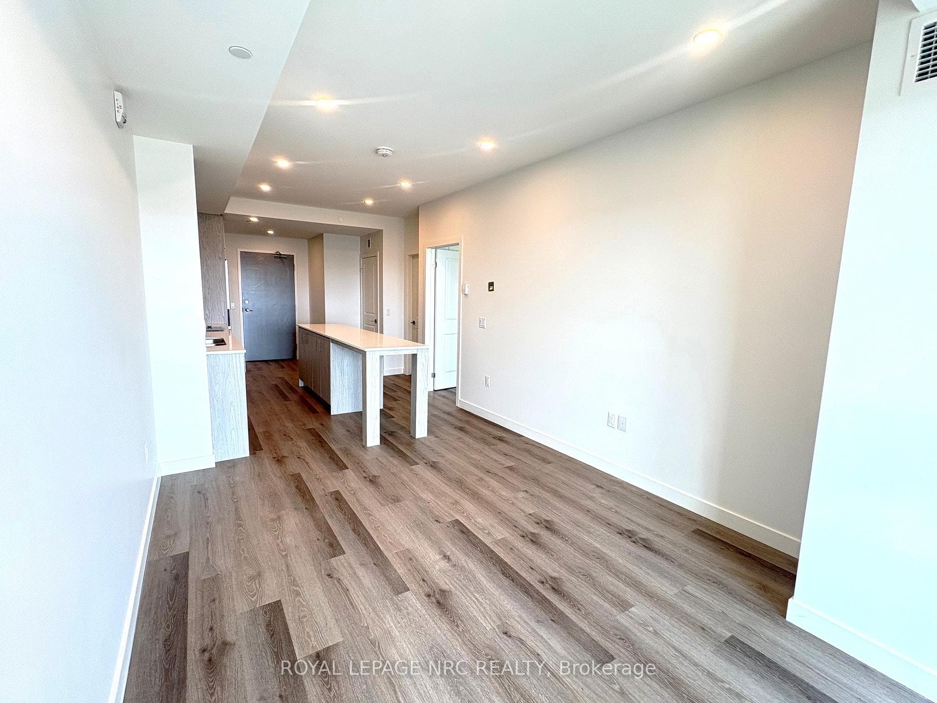 461 Green Road Unit 713 photo 6