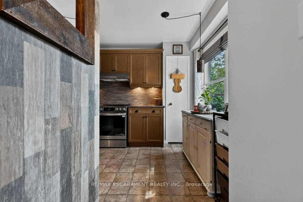 55 Kerman Avenue Unit 55 photo 10
