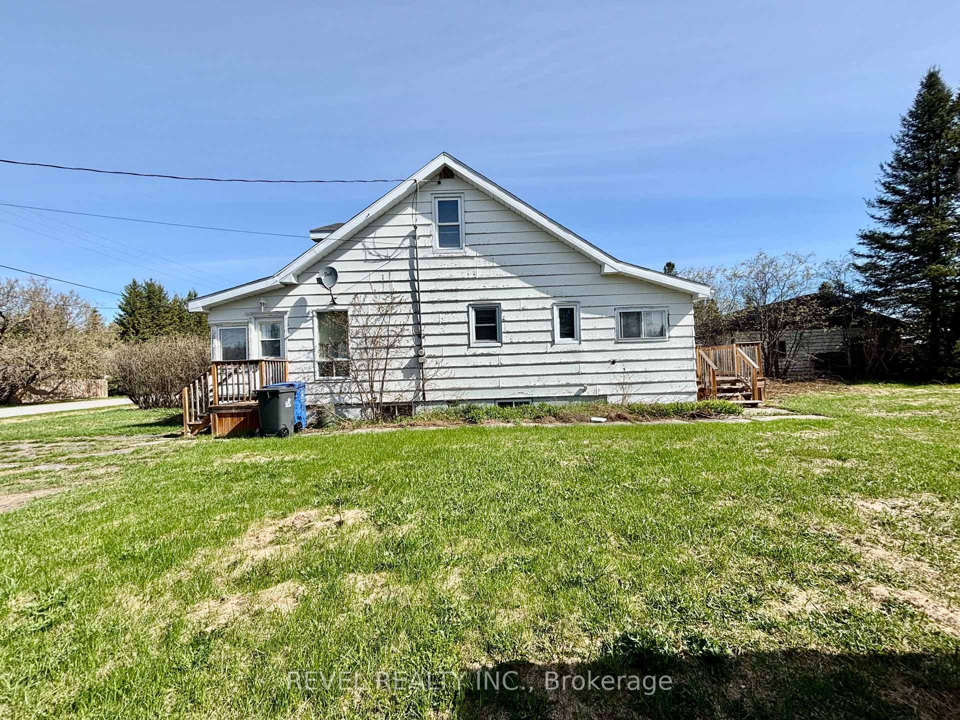 452 Seventh Avenue photo 3