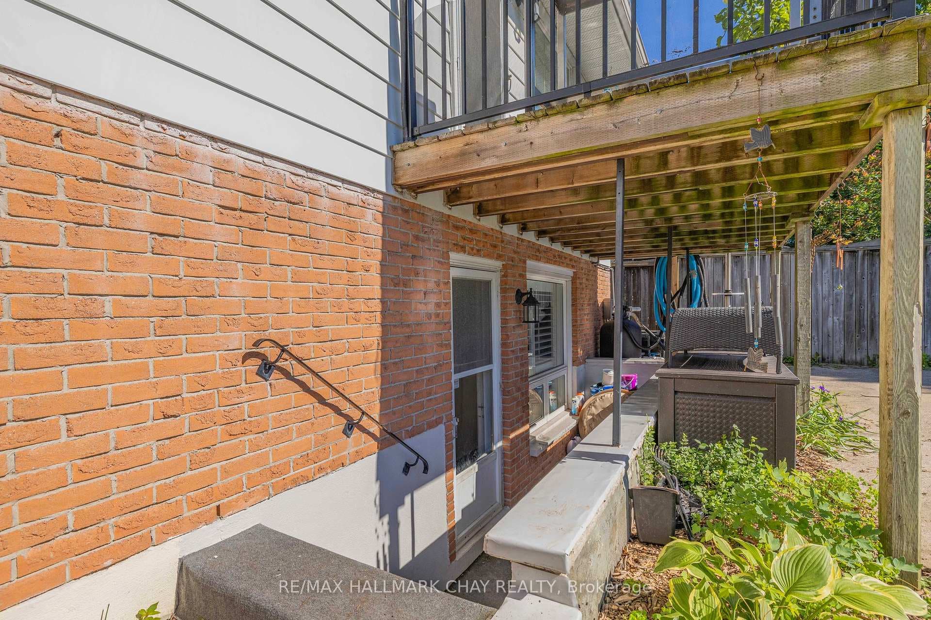 45 Davies Crescent photo 36