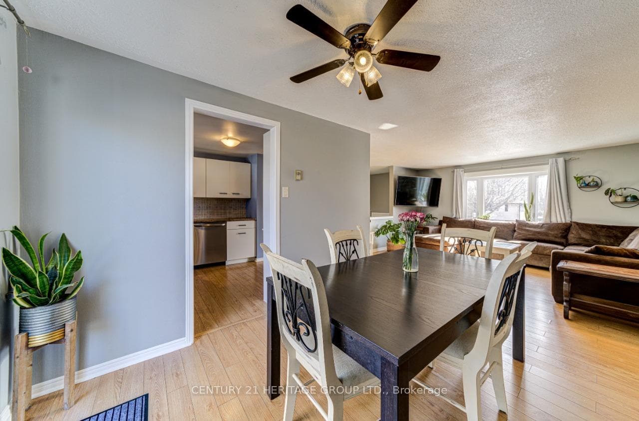 670 Bayview Drive photo 9