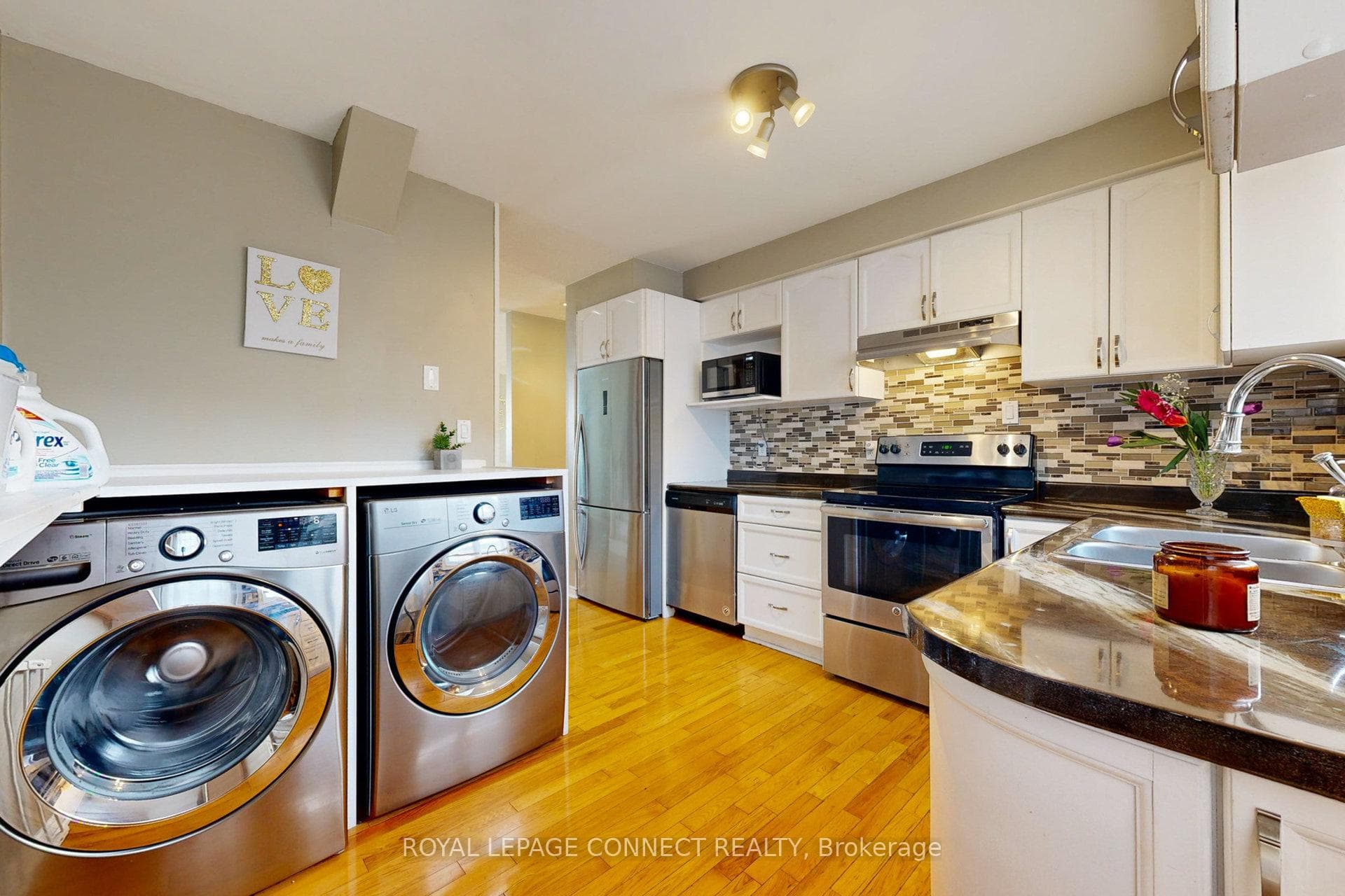 166 Harmony Road photo 7