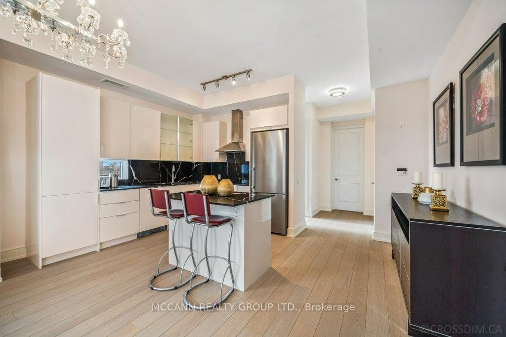 21 Balmuto Street Unit 3302 photo 10