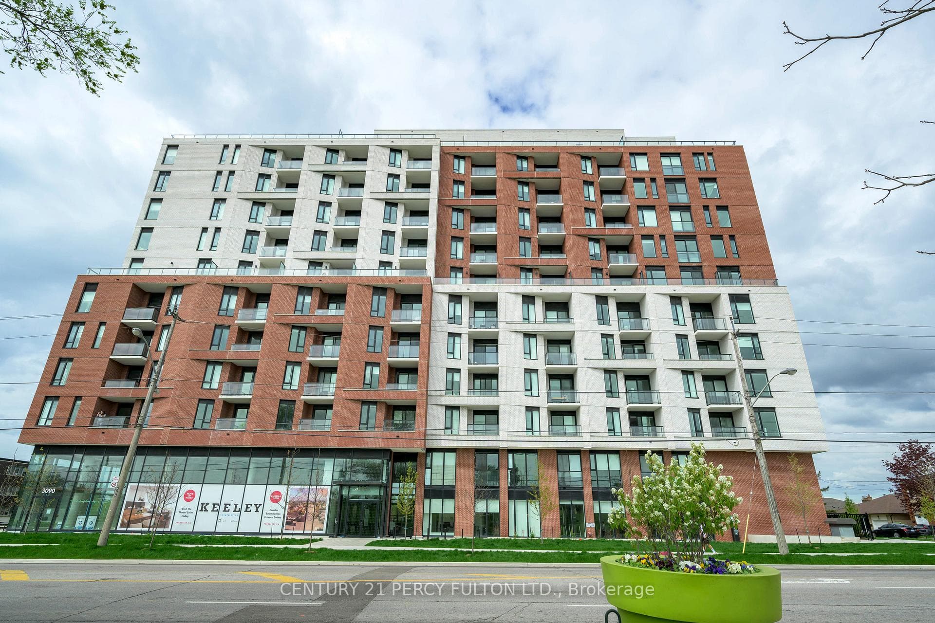 3100 Keele Street Unit 1004 photo 1