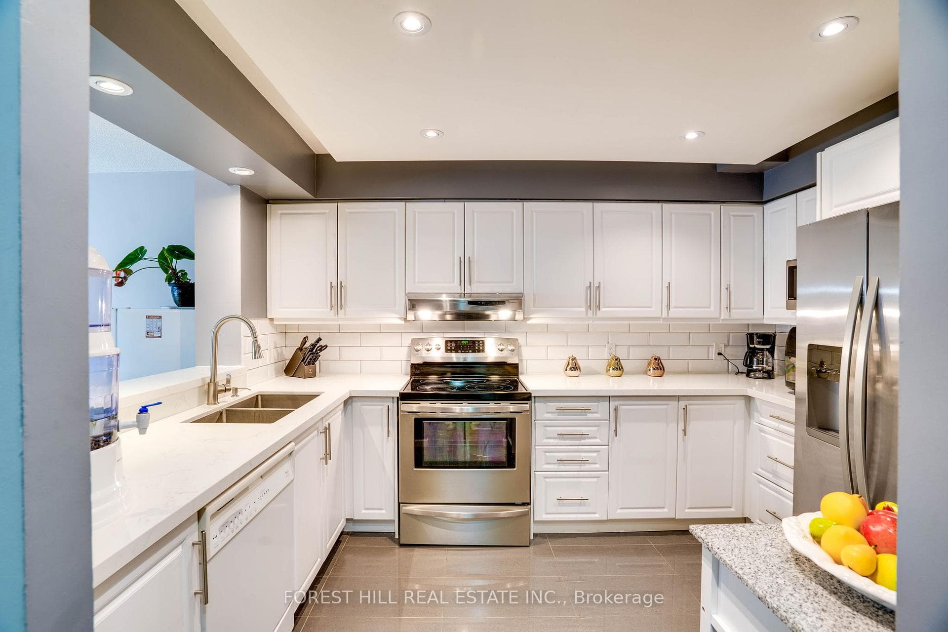 1121 Steeles Avenue Unit PH214 photo 6