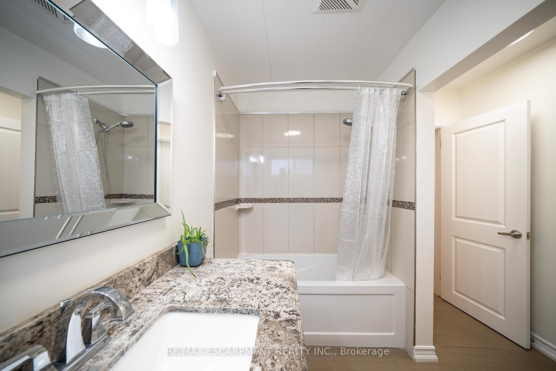 37 Allwood Street photo 28