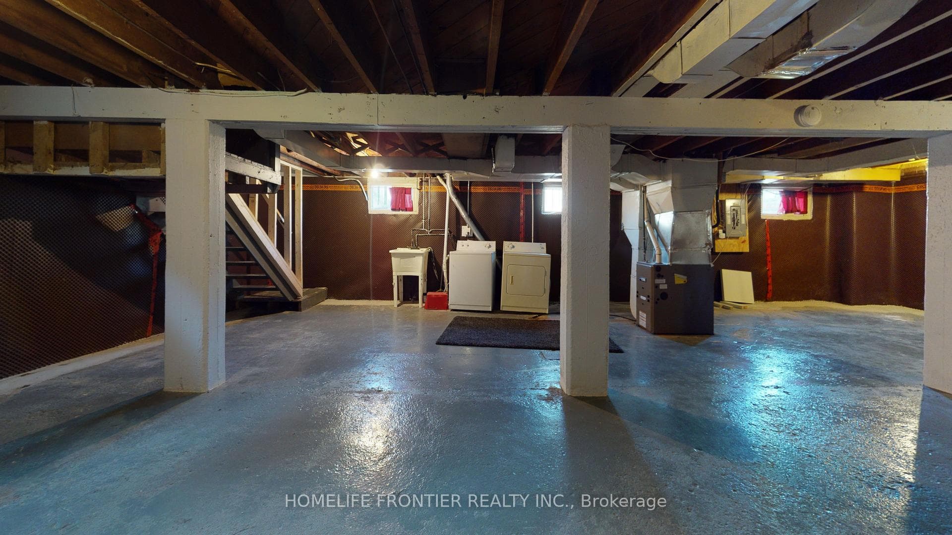 191 Queen Street photo 8