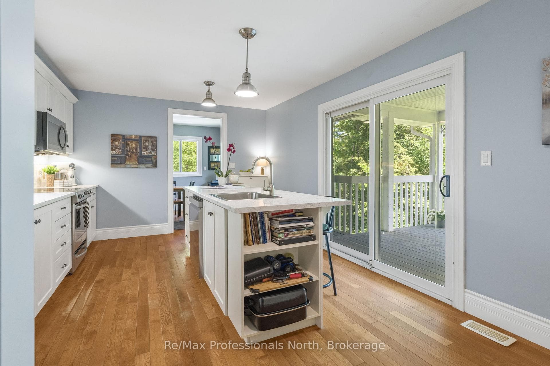 1032 Bradley Road photo 8
