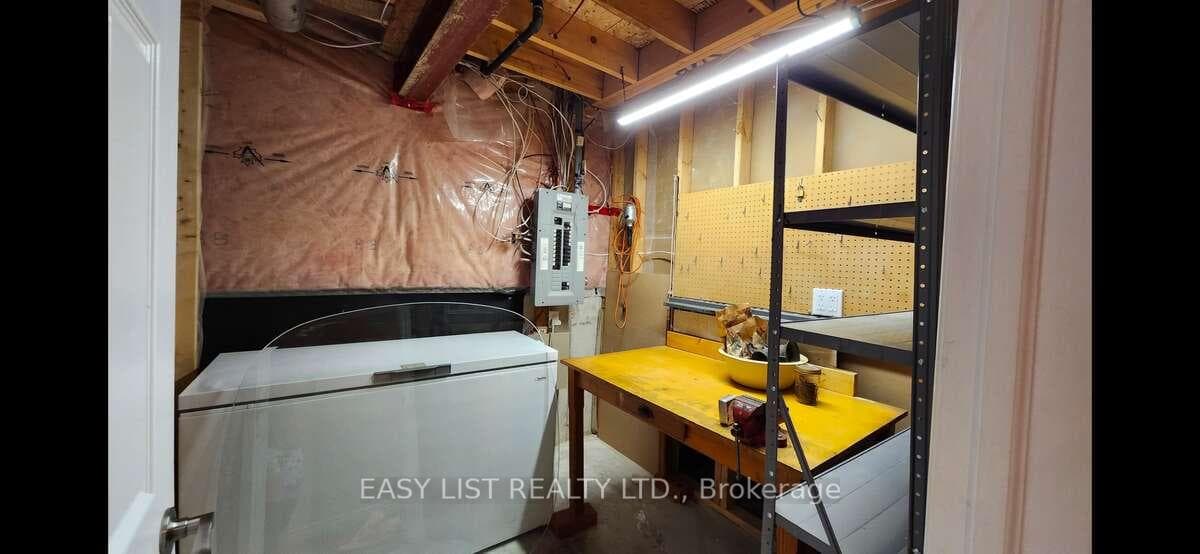 1788 Whitestone Court photo 21