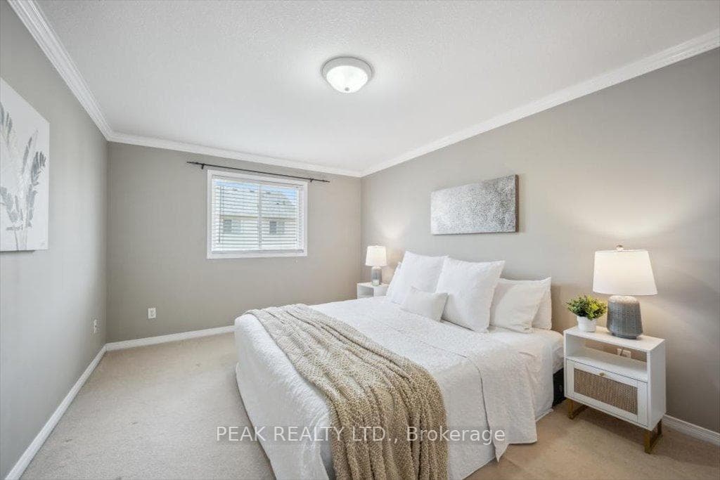 88 Foxglove Crescent photo 22