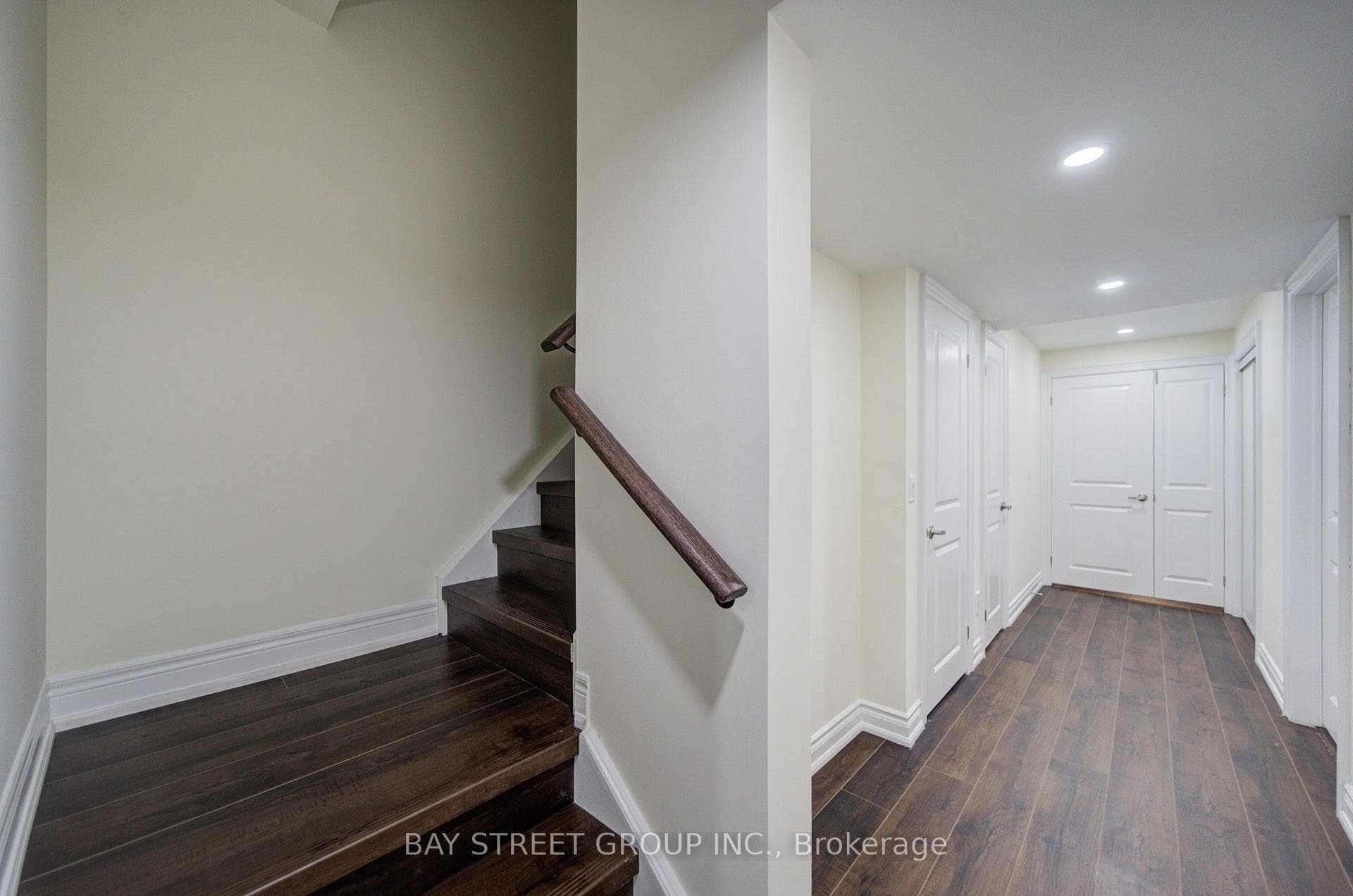 113 Drizzel Crescent photo 43