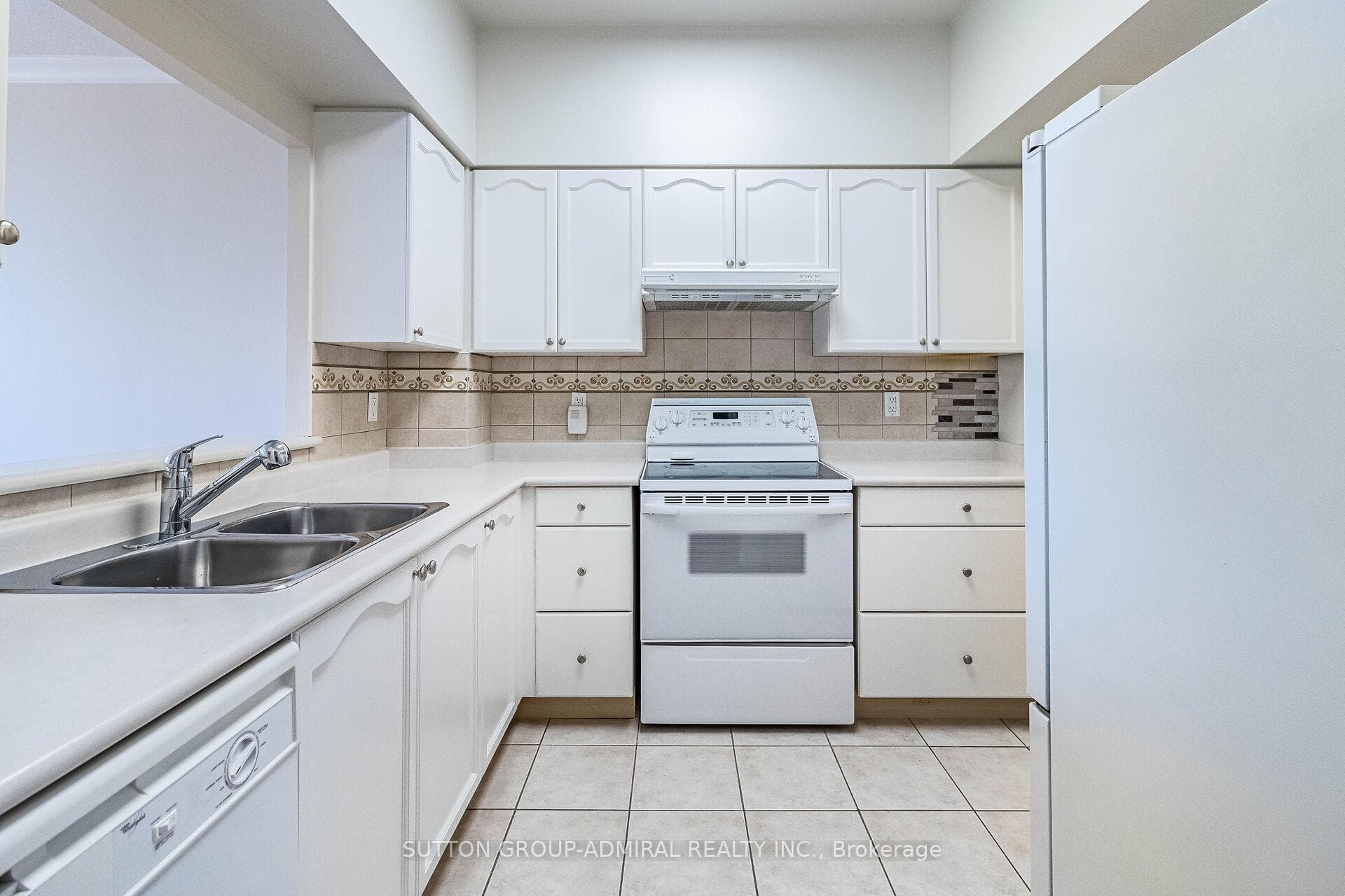 100 Burloak Drive Unit 1515 photo 16