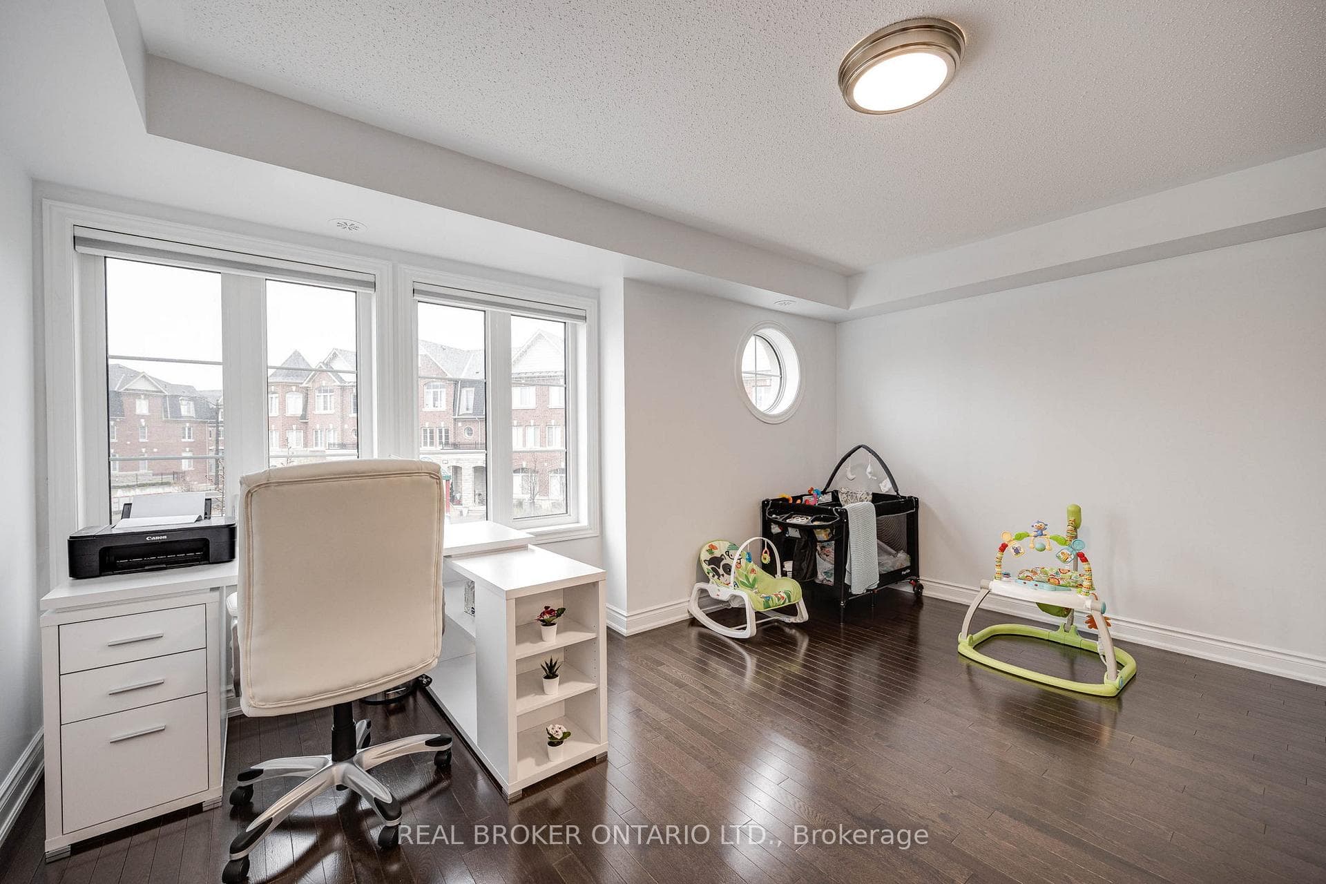 1331 Major Mackenzie Drive Unit 53 photo 18