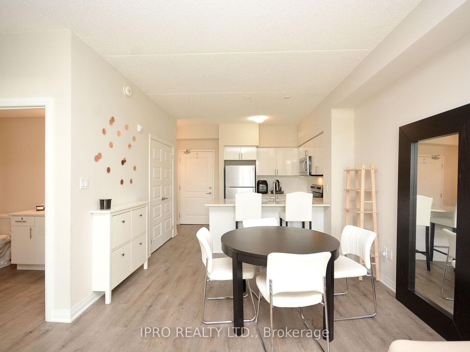 610 Farmstead Drive Unit 128 photo 15