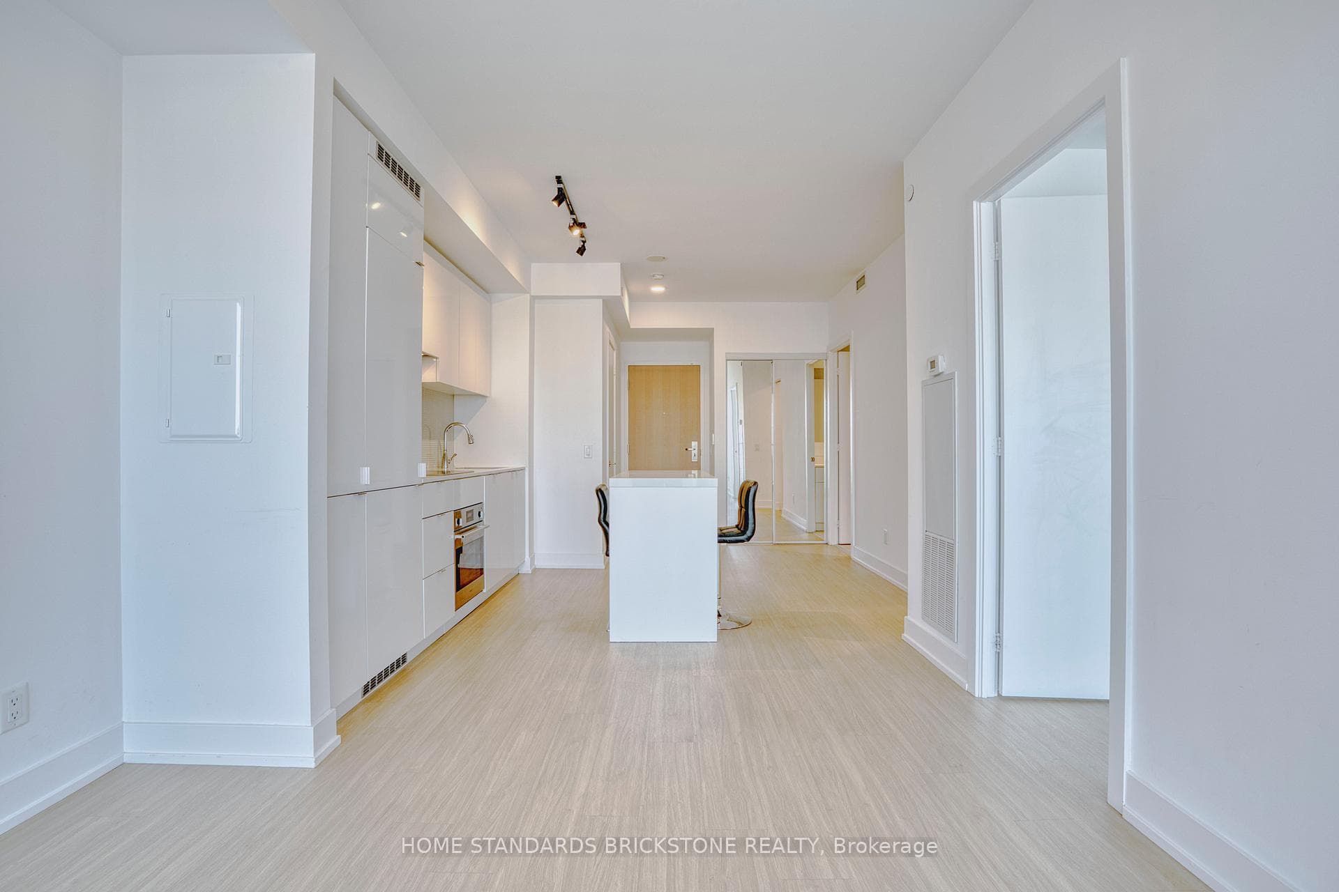7 Grenville Street Unit 2406 photo 5