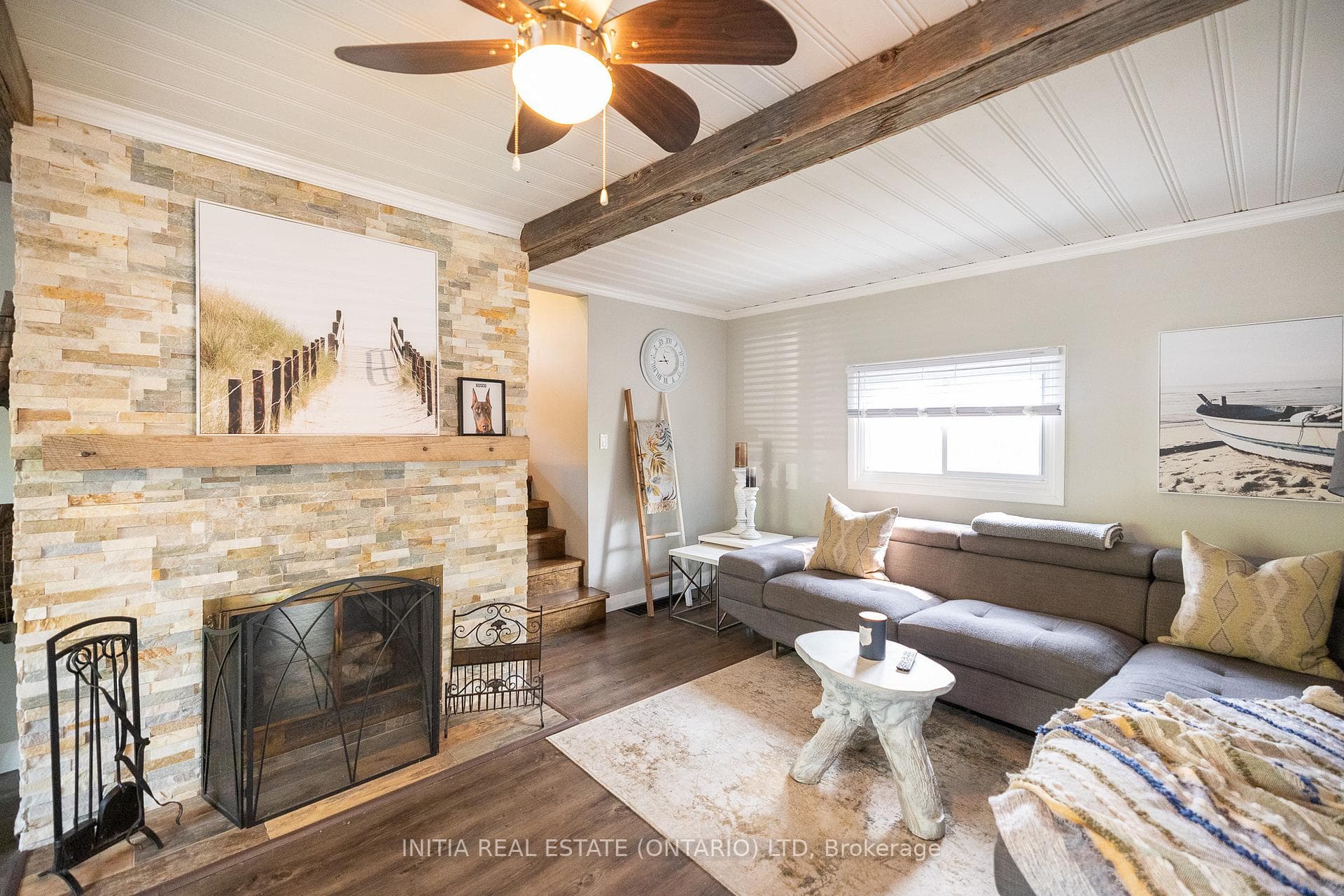 1568 Mallah Drive photo 8