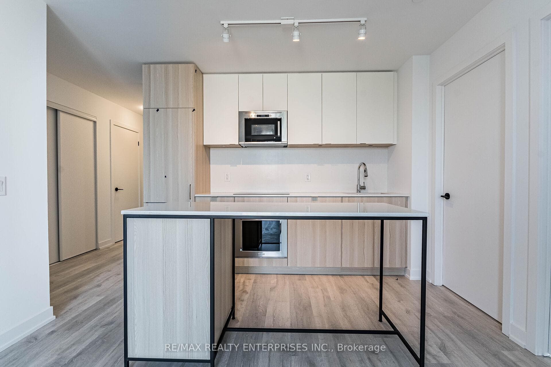 220 Missinnihe Way Unit 422 photo 8