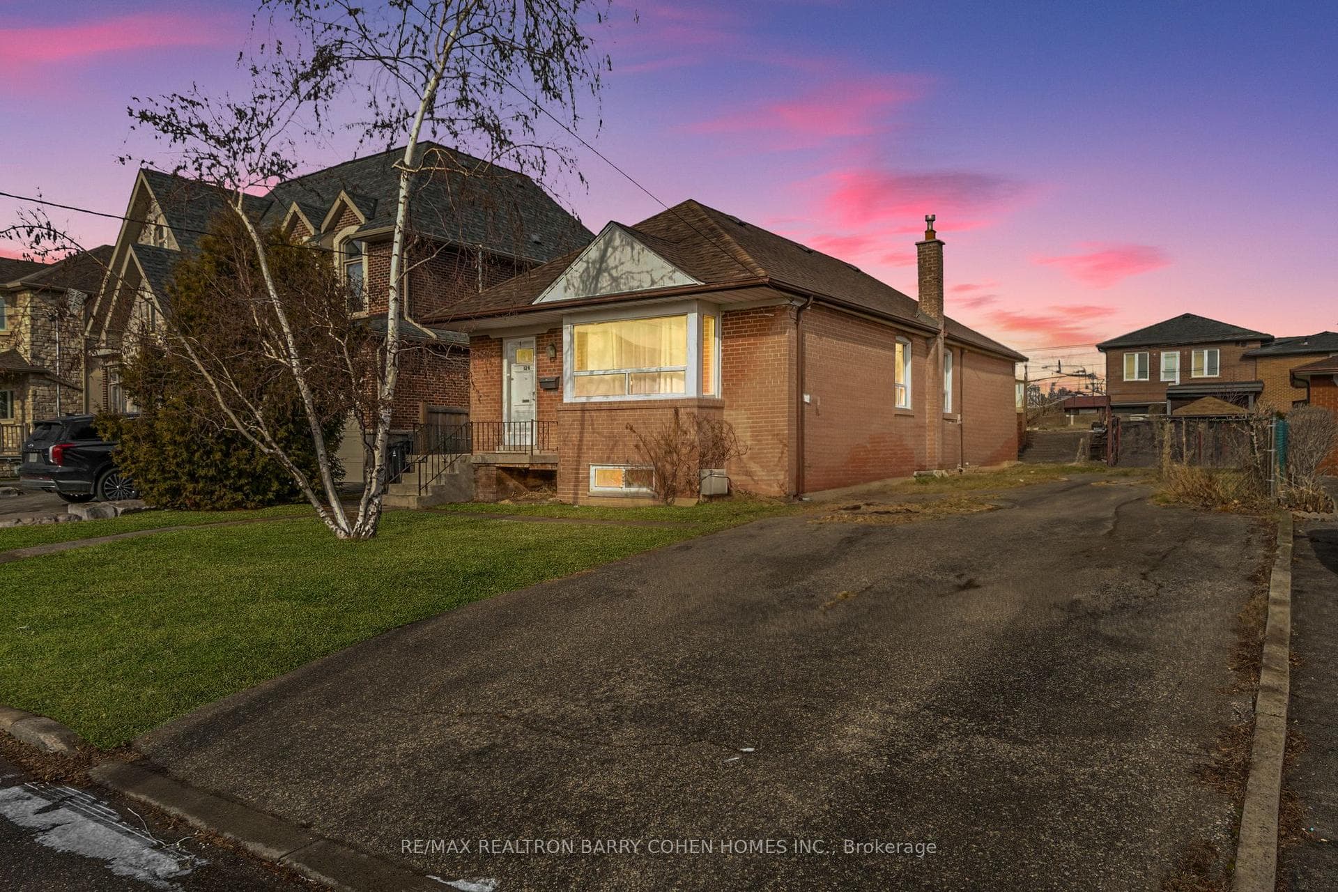 126 Anthony Road photo 1