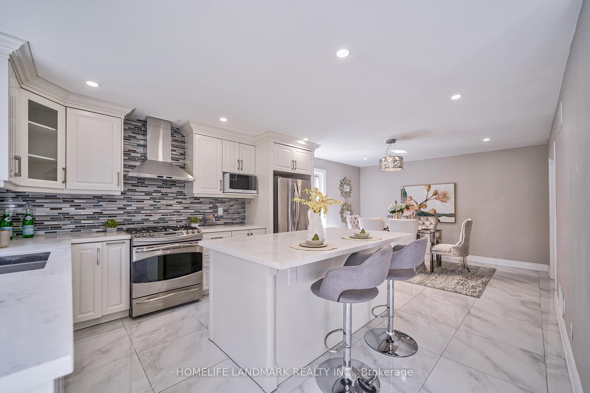 41 Pennock Crescent photo 16