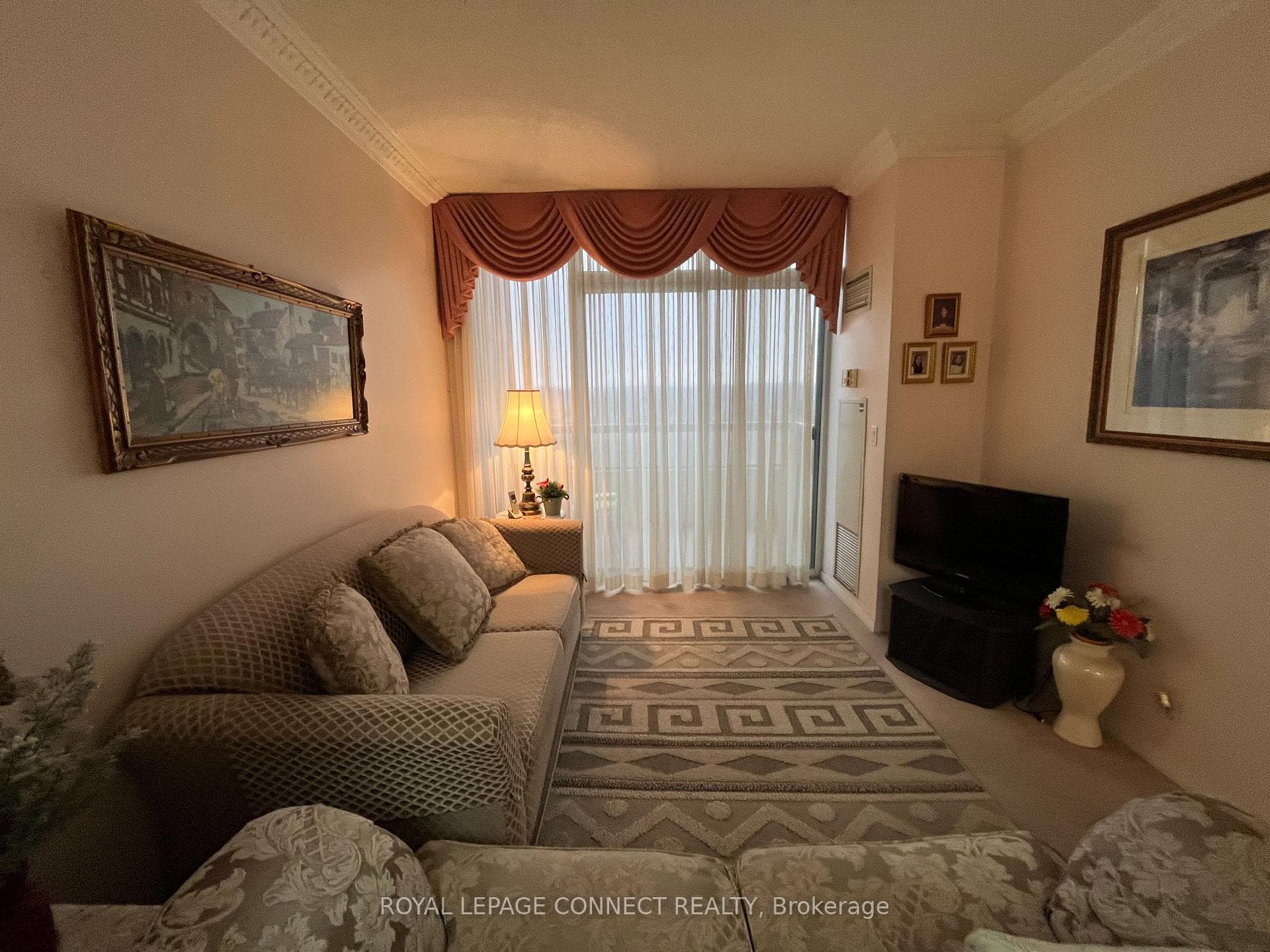1000 The Esplanade N/A Unit 1702 photo 16