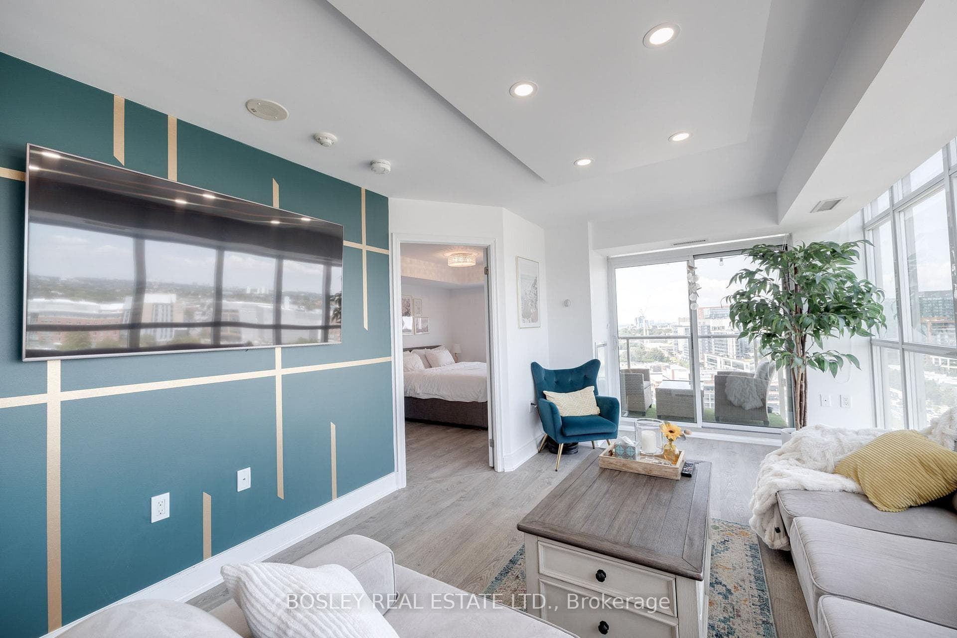 125 Western Battery Road Unit 1815 photo 6