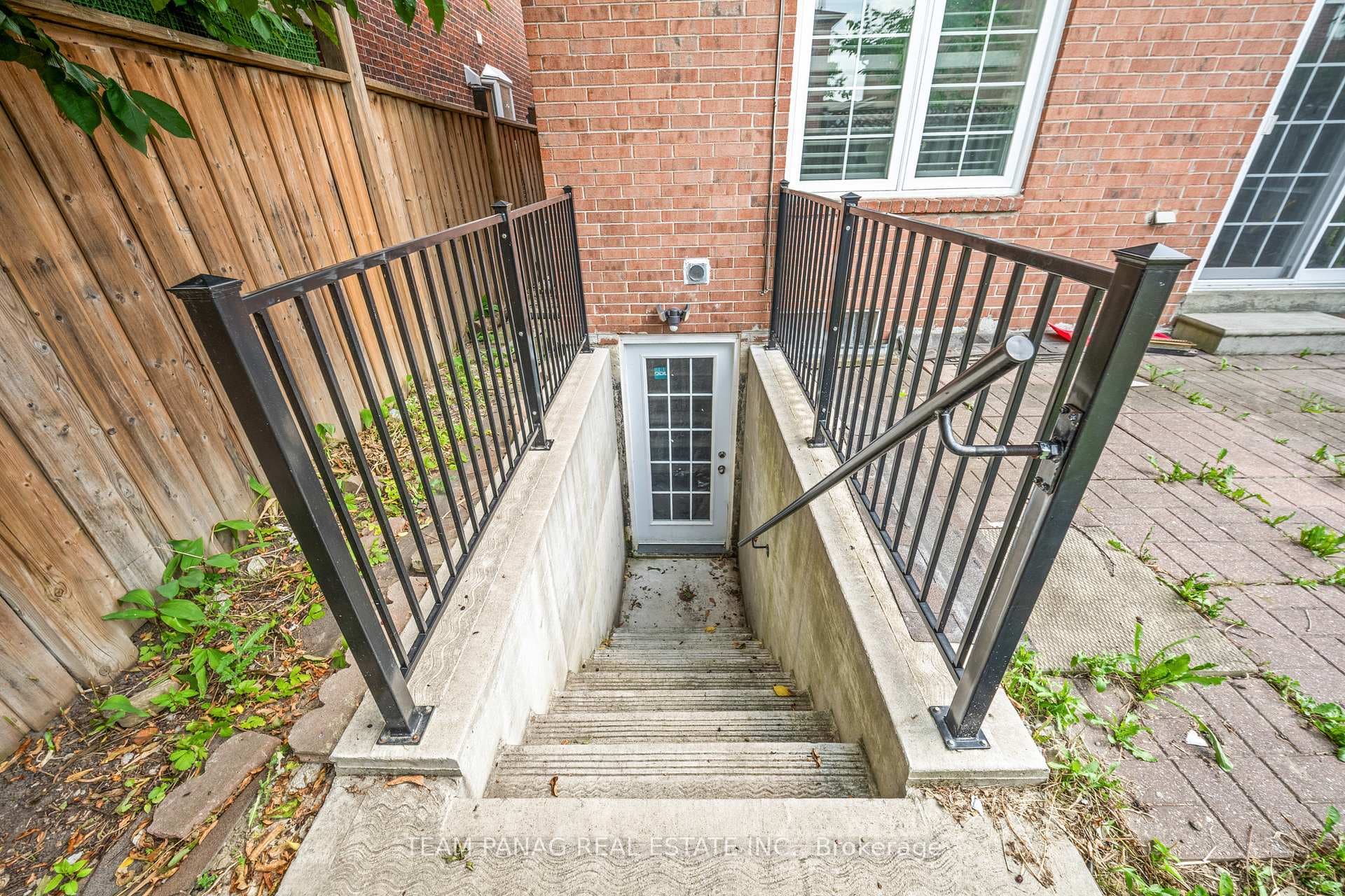 39 Colchester Avenue photo 44