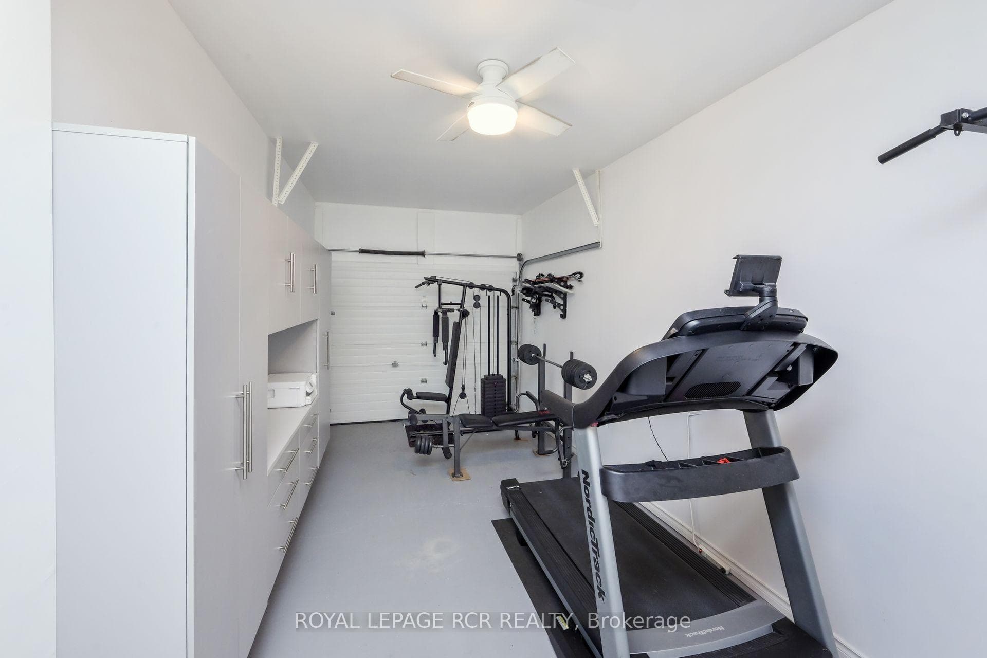 334 Adams Court photo 10